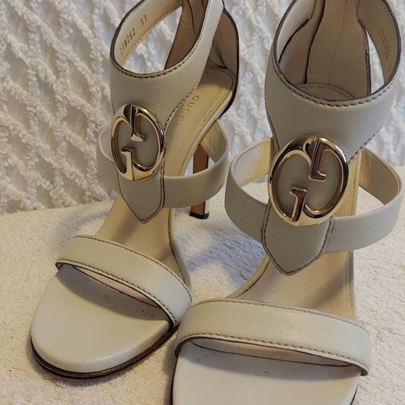 GUCCI Interlocking GG Gladiator Sandal Heels - Picture 3 of 16